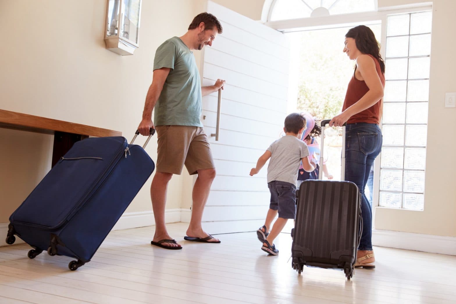 5 conseils essentiels pour sécuriser votre maison avant de partir en vacances